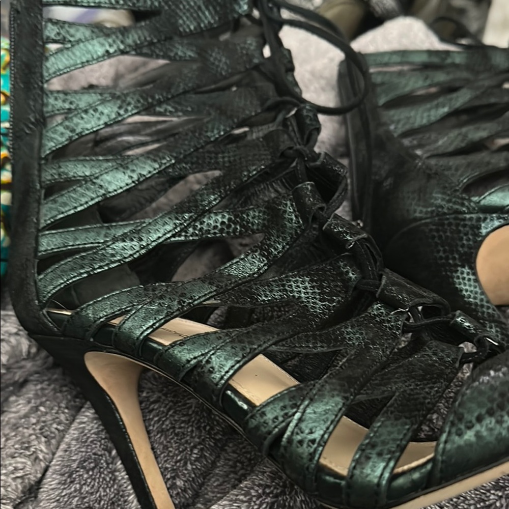 Elegant Evergreen/Black Strappy Heels by Via Spiga - Picture 12 of 12